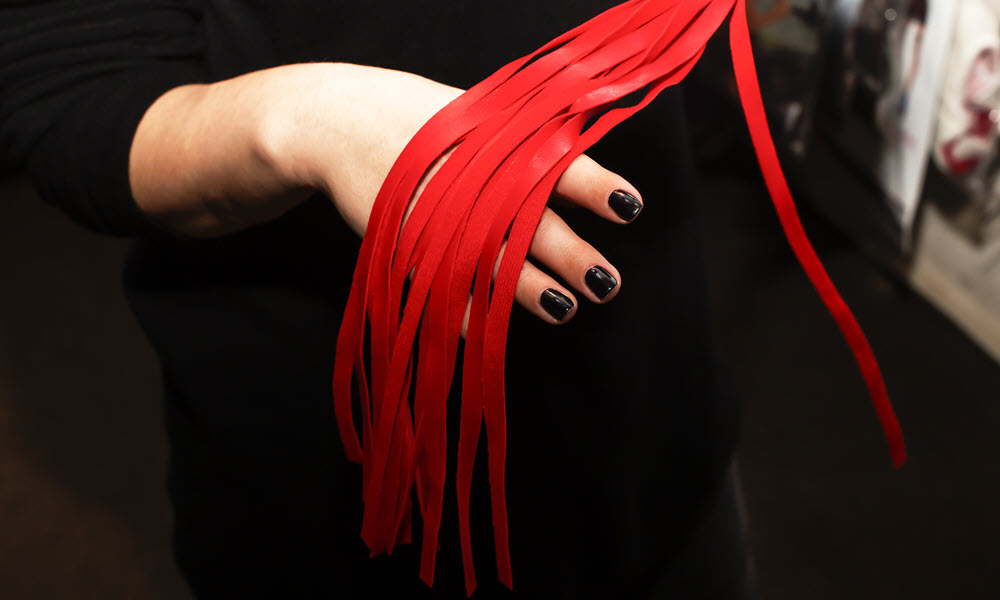 میسترس با شلاق