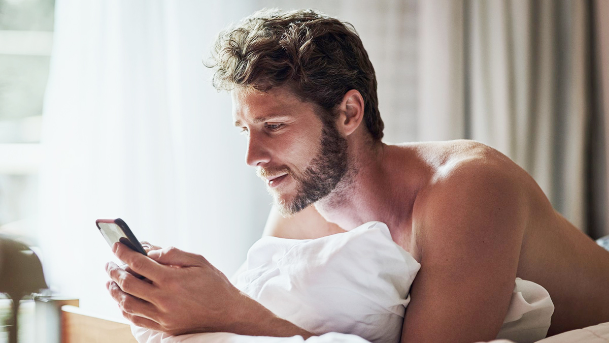 با این ۱۳ نکته یک مکالمه سکسی را شروع&nbsp;کنید