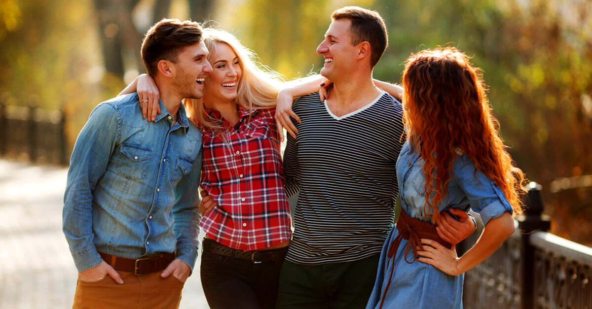 زوج خوشحال در رابطه ضربدری و باز