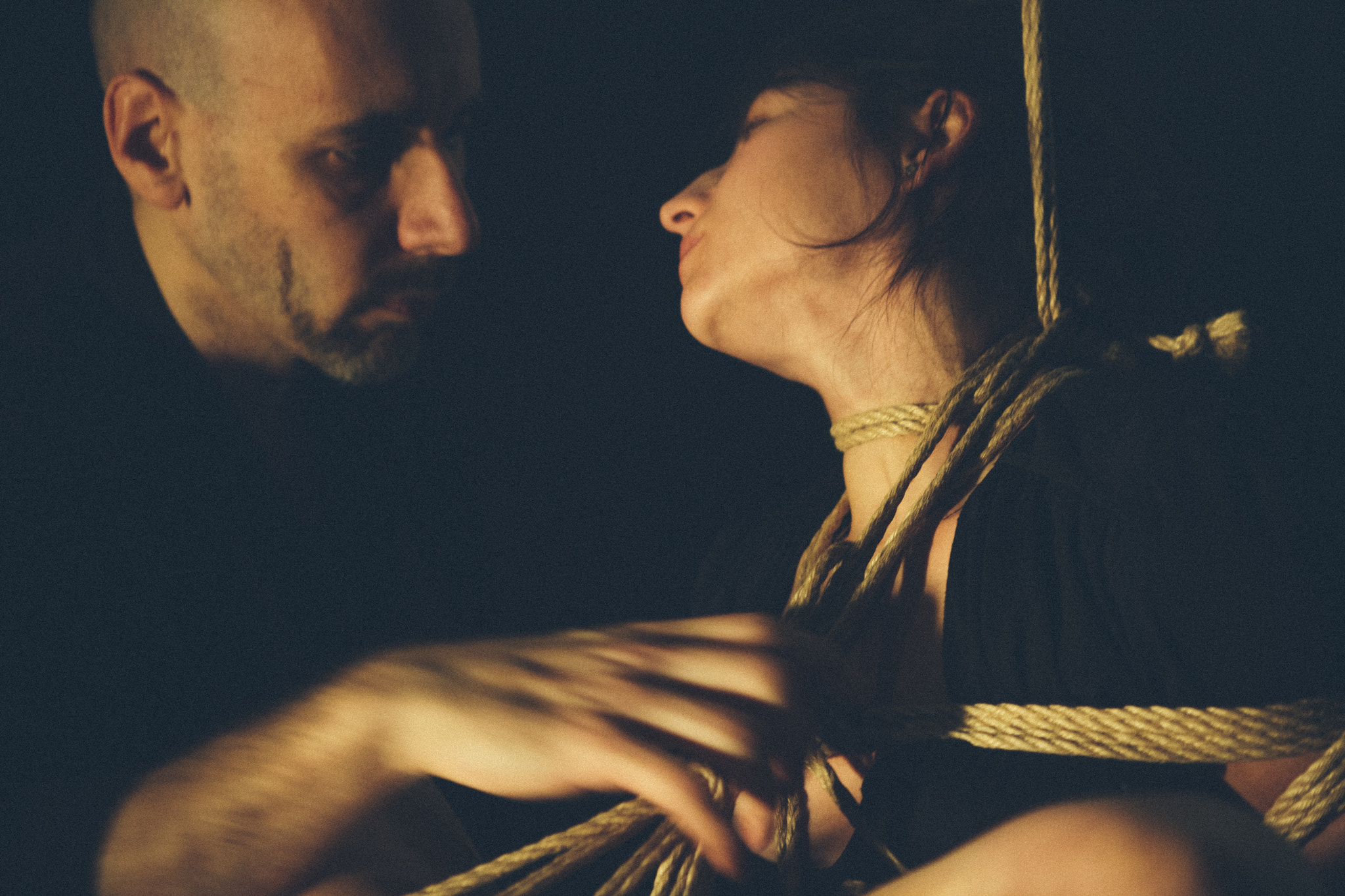 اونتاشگال - در سادومازوخیسم چه چیزهایی سالم و آسیب‌زا هستند؟